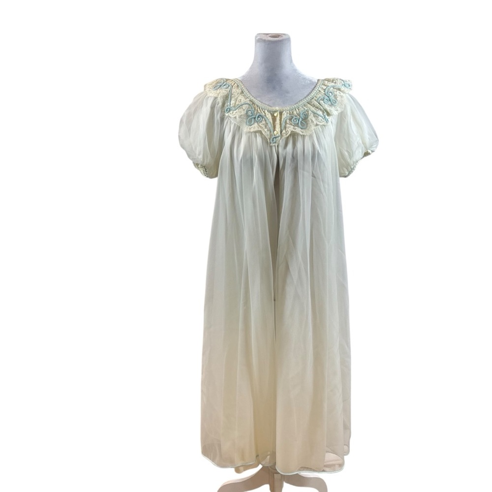 Vintage 1960’s Gotham Brand Peignoir Robe Sheer Chiffon Ivory and Blue‎ Small